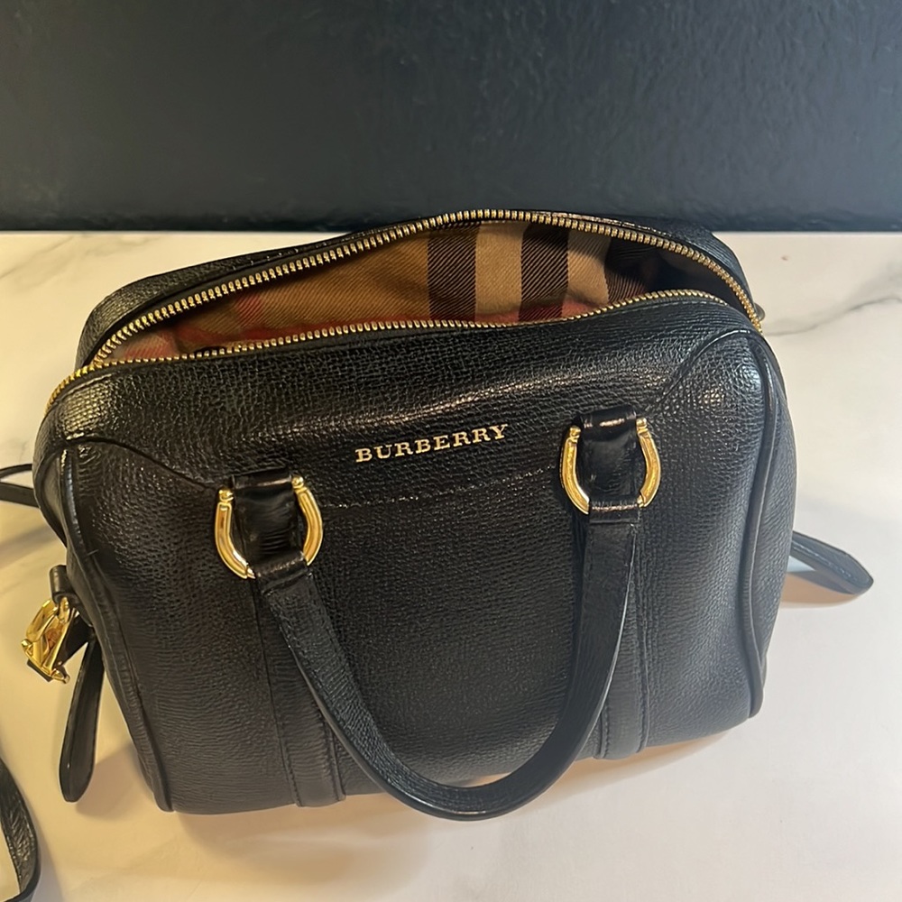 Burberry Boston Italian Leather Crossbody Classic Authentic Gold Hand Bag